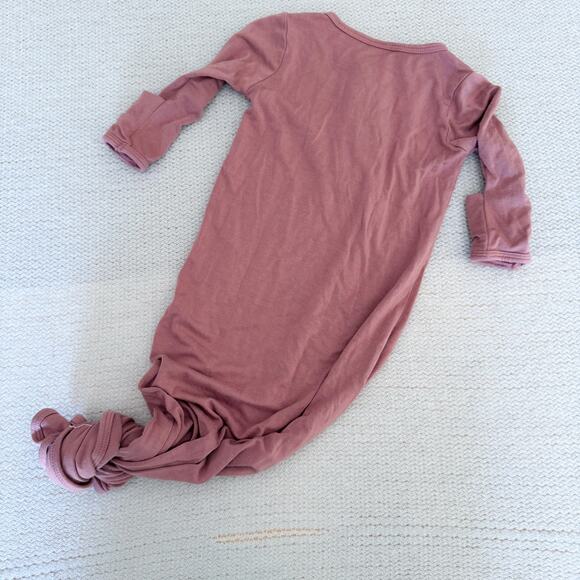 Lou Lou & Company Mauve Bamboo Knotted Gown - 3 to 6 Months - Picture 5 of 6